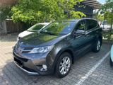 Toyota RAV 4 2,2-l-D-4D Automatik Rentner TOP - Toyota RAV 4 Gebrauchtwagen in Hamburg