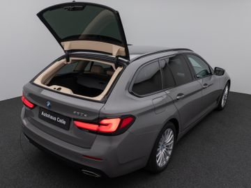 Fahrzeugabbildung BMW 530e xD Kamera Laser HUD DAB HiFi AHK ACC Komfor