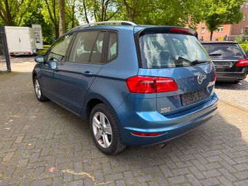 Volkswagen Golf - 5