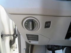 VW Crafter 50 2.0 TDI Koffer LR RWD Klima 3-Sitze VW Crafter 50 2.0 TDI Koffer LR RWD Klima 3-Sitze