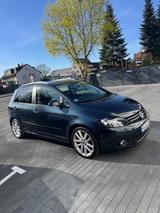 Volkswagen Golf Plus 2.0 TDI DSG Highline Highline - VW Golf Plus Gebrauchtwagen in Nürnberg