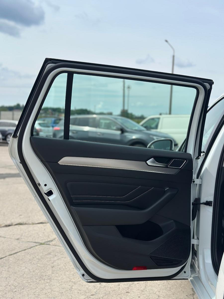 Volkswagen Passat Elegance Oryx-Weiß /ACC, миниатюра 29