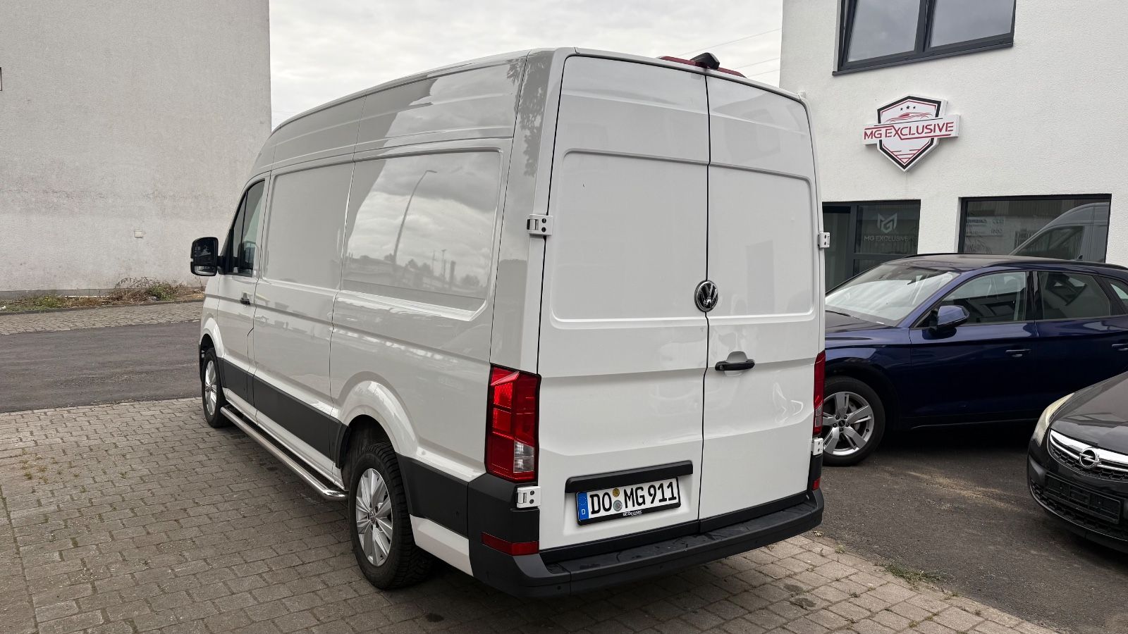 Fahrzeugabbildung Volkswagen Crafter Kasten Kasten 35 mittellang Hochdach FWD