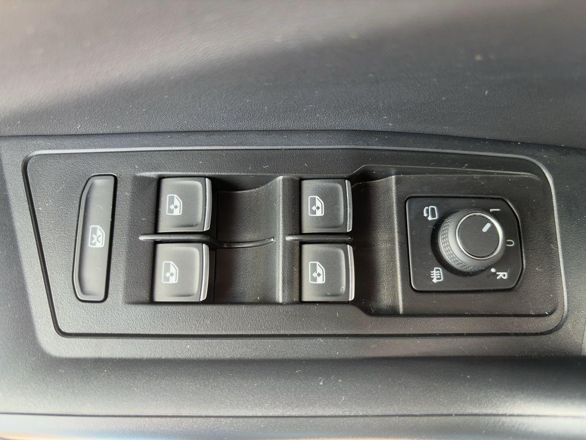 Volkswagen T-Roc 2.0 TSI DSG 4M R-Line ACC Kamera Pano LED, миниатюра 16