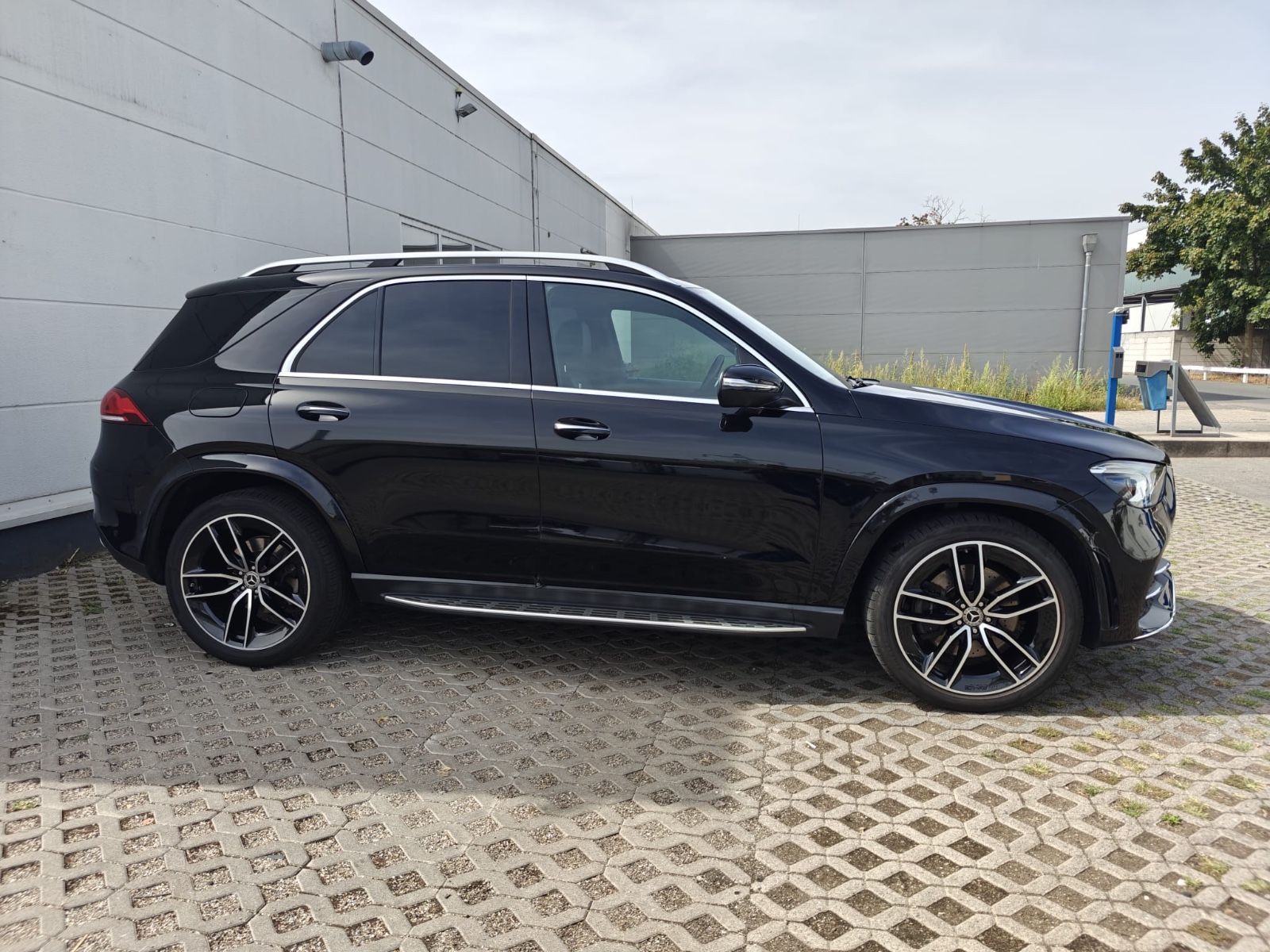 Mercedes-Benz GLE 400d 4Matic/ AMG-LINE/ Burmester/ Pano/ 360° foto 7