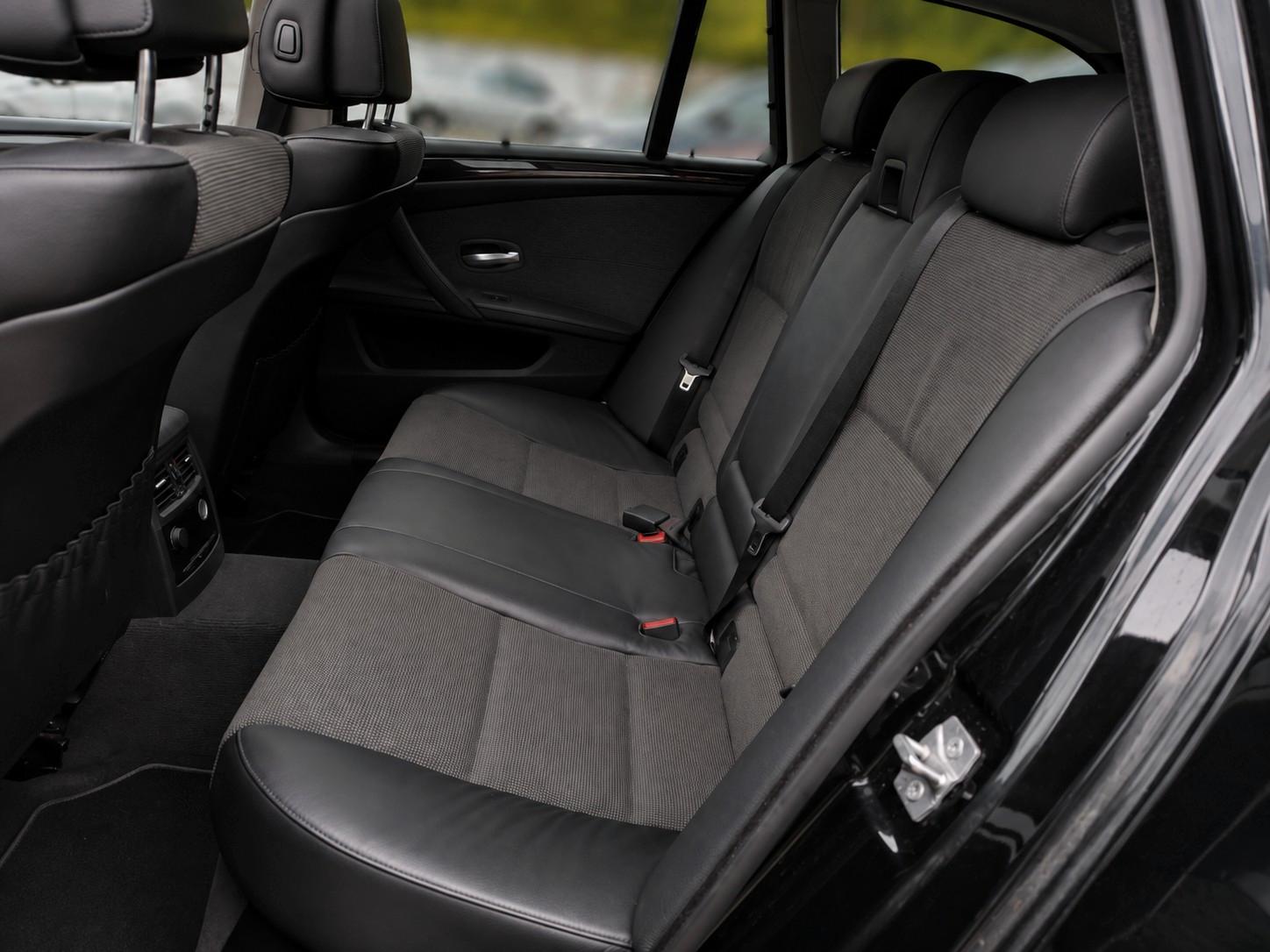 BMW 520 2009 — photo 11