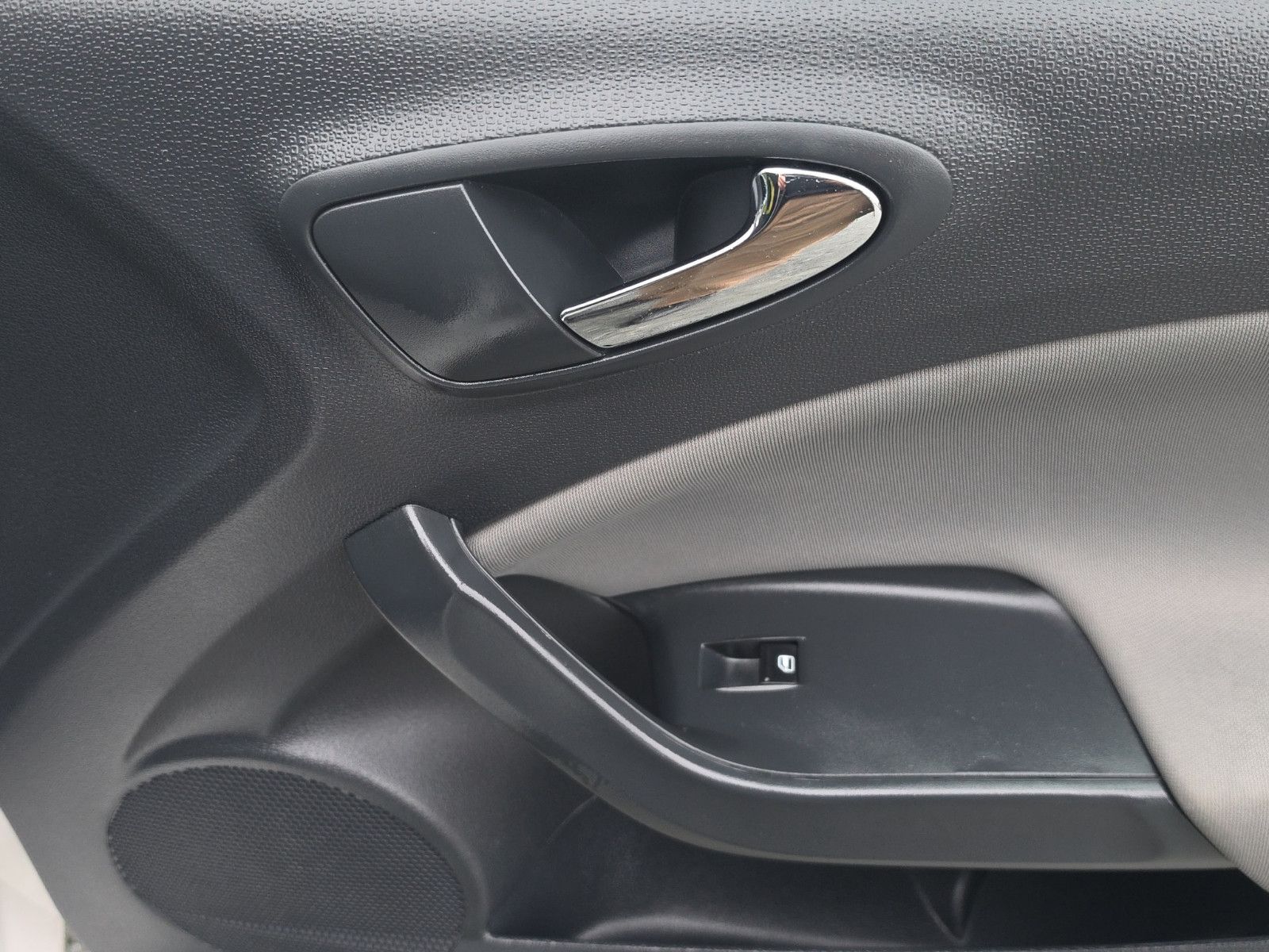 Fahrzeugabbildung SEAT Ibiza Lim. Style Viva TÜV SERVICE NEU