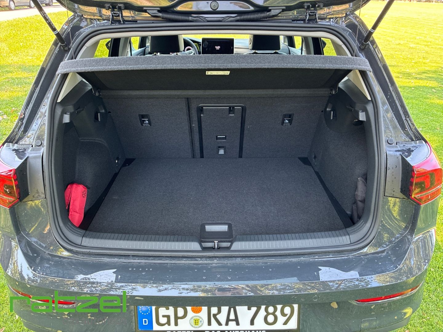 Fahrzeugabbildung Volkswagen Golf VIII 1.5 TSI Goal Life Navi Digitales Cockp
