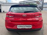 Hyundai i30 1.4 Pure / WR - Hyundai i30: Pure
