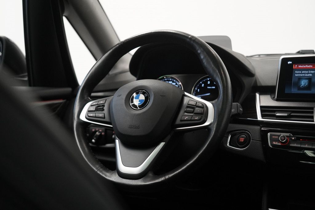 Bmw 225