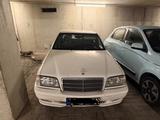 Mercedes-Benz C 180 CLASSIC Classic - Mercedes-Benz Oldtimer: 180