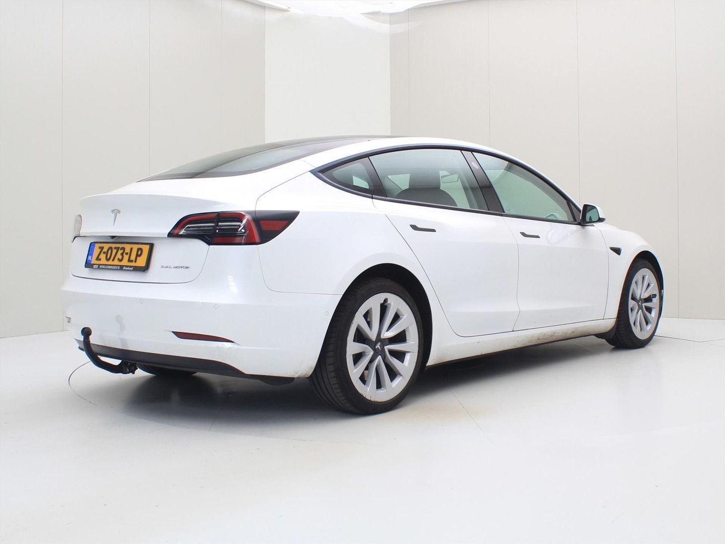 Tesla Model 3 Long-Range AWD 351pk 75 kWh 92.9% SoH FA imagem 3