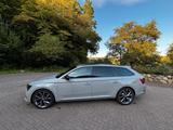 Skoda Superb 2.0 TDI SCR 140kW DSG SportLine Combi - Skoda Superb: 140