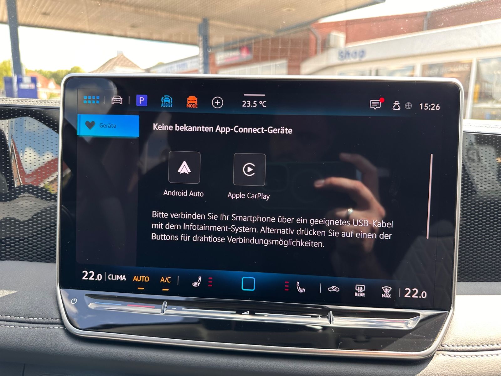Fahrzeugabbildung Volkswagen Tiguan 1.5 eTSI Life DSG ACC/LED/RFK/SHZG