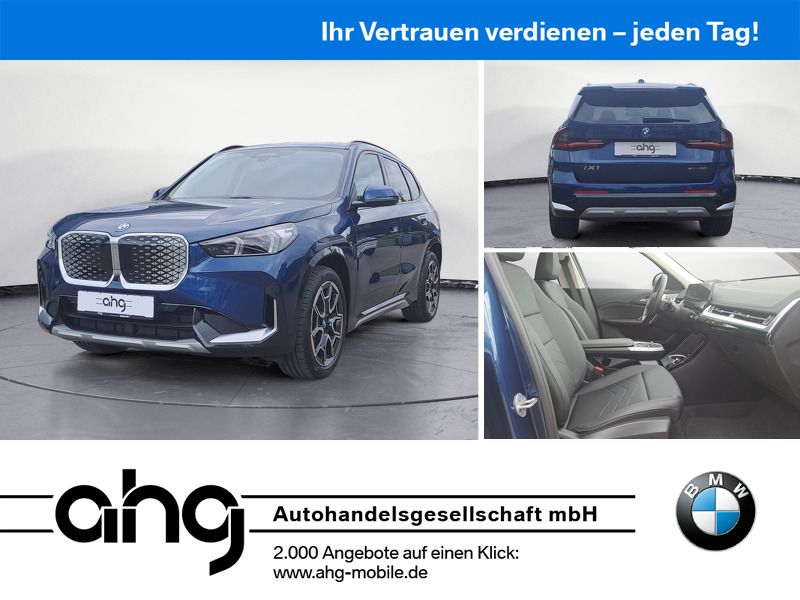 BMW iX1 xDrive30 AHK xLine Comfort Innovation Travel