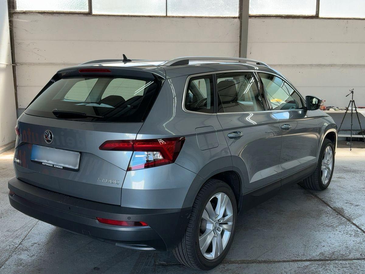 Skoda Karoq Style 1.5 TSI DSG |Pano|RückfKam|Sitzhzg