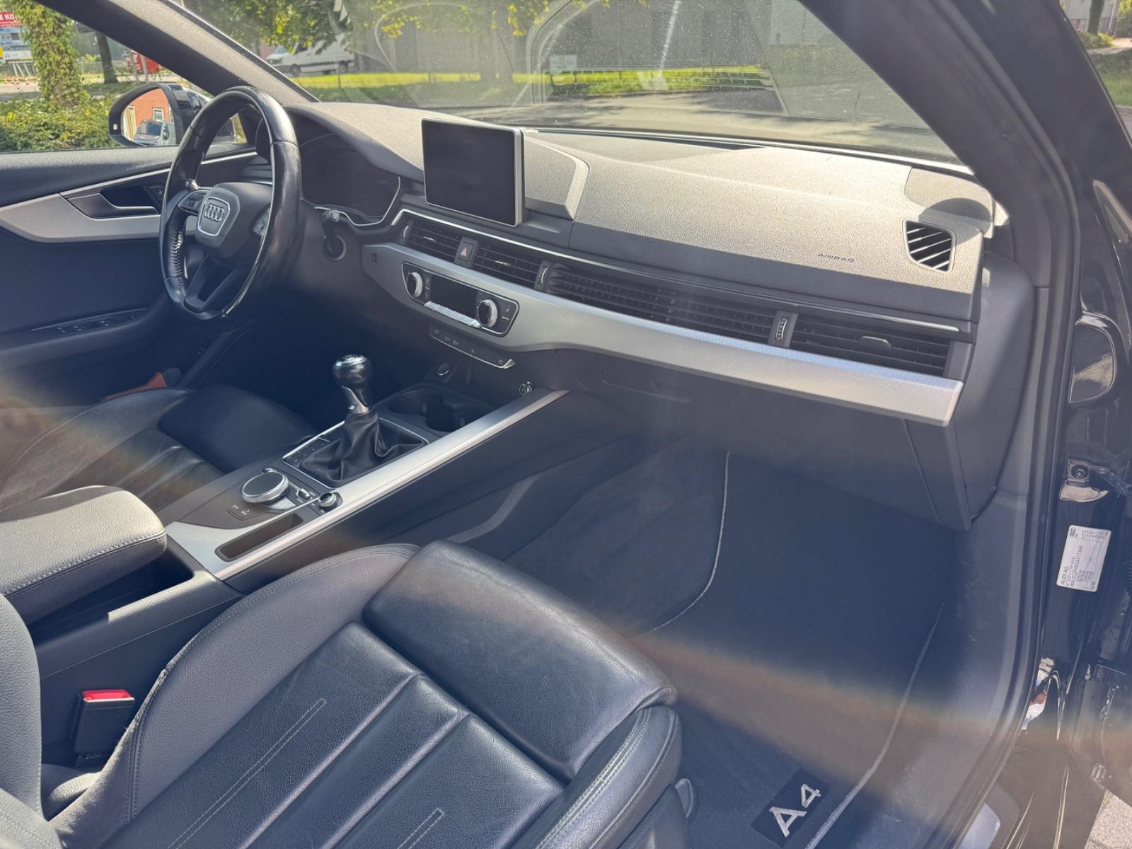 Audi A4 2015 — photo 10