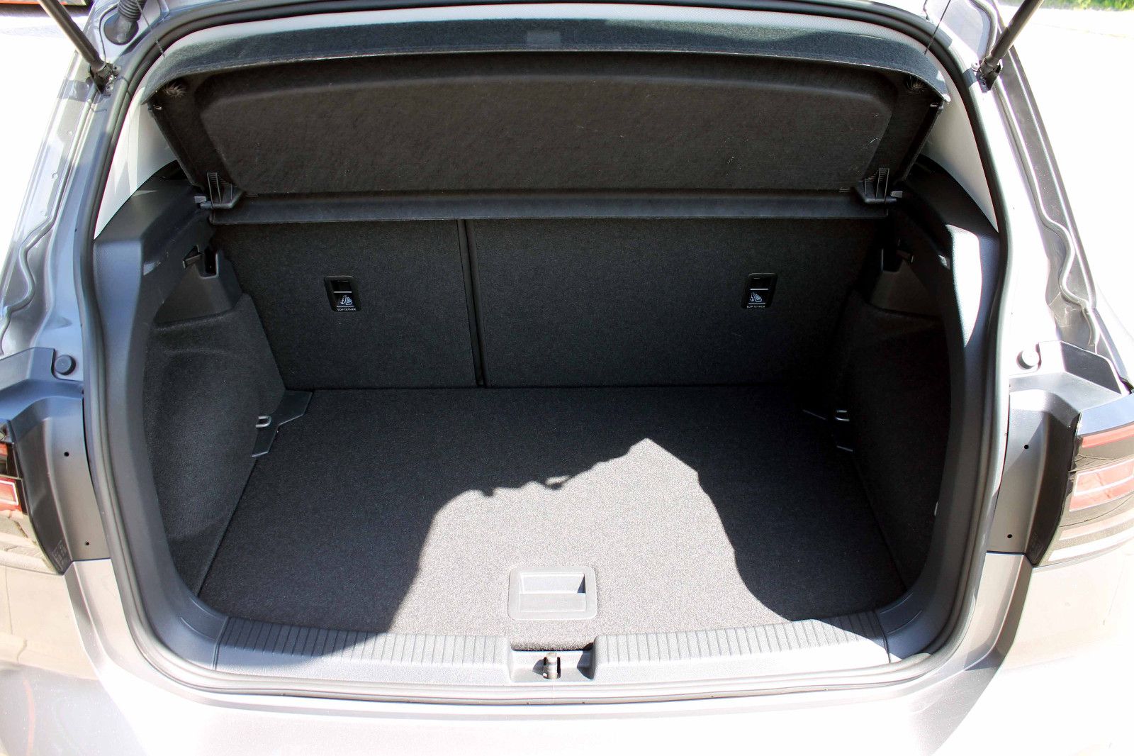 Fahrzeugabbildung Volkswagen T-Cross 1.0 TSI DSG Style ACC NAVI KAM PDC AHK