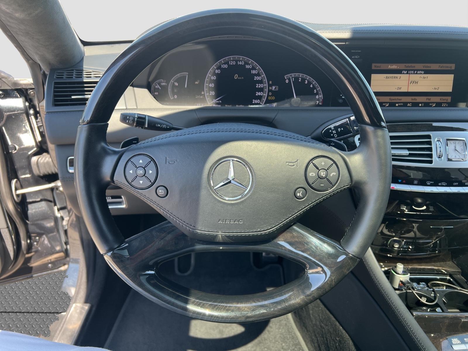 Mercedes-Benz CL 500 Coupe AMG *SCHIEBE-D*SKI*XENON*KÜHL*TV*