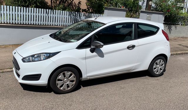 Ford Fiesta (1.Privatbesitz, Wartungsfrei)