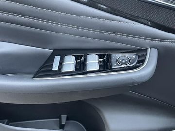 Bild 12 BAIC Beijing X75 DAB - ACC - Panoramadach - CarPlay -