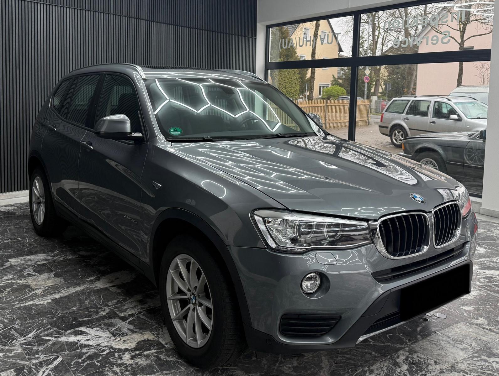 BMW X3 xDrive 20 d Automatik*Leder*Pano*Kamera*