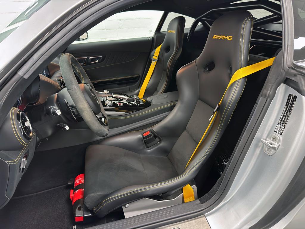 Mercedes-Benz AMG GT R