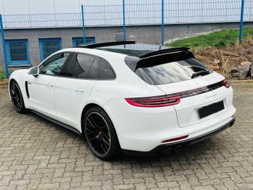 Porsche Panamera - 10