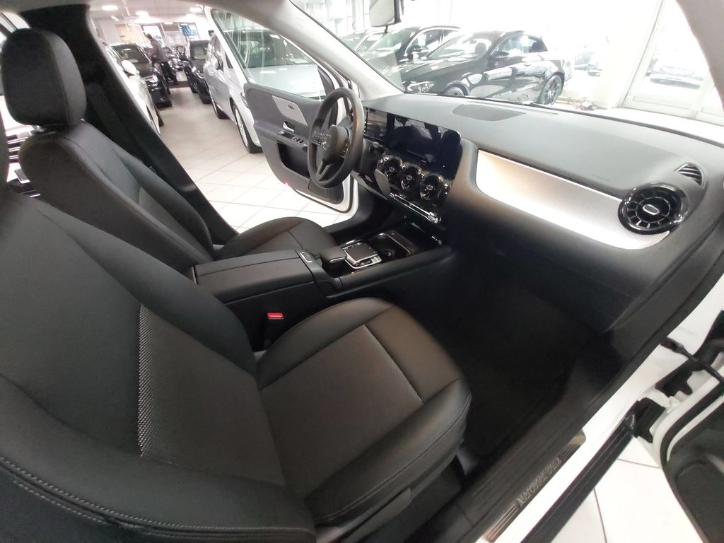 Mercedes-Benz B 220 4M MB SCHECKH 1. HAND 38 T/KM NETTO 20.300