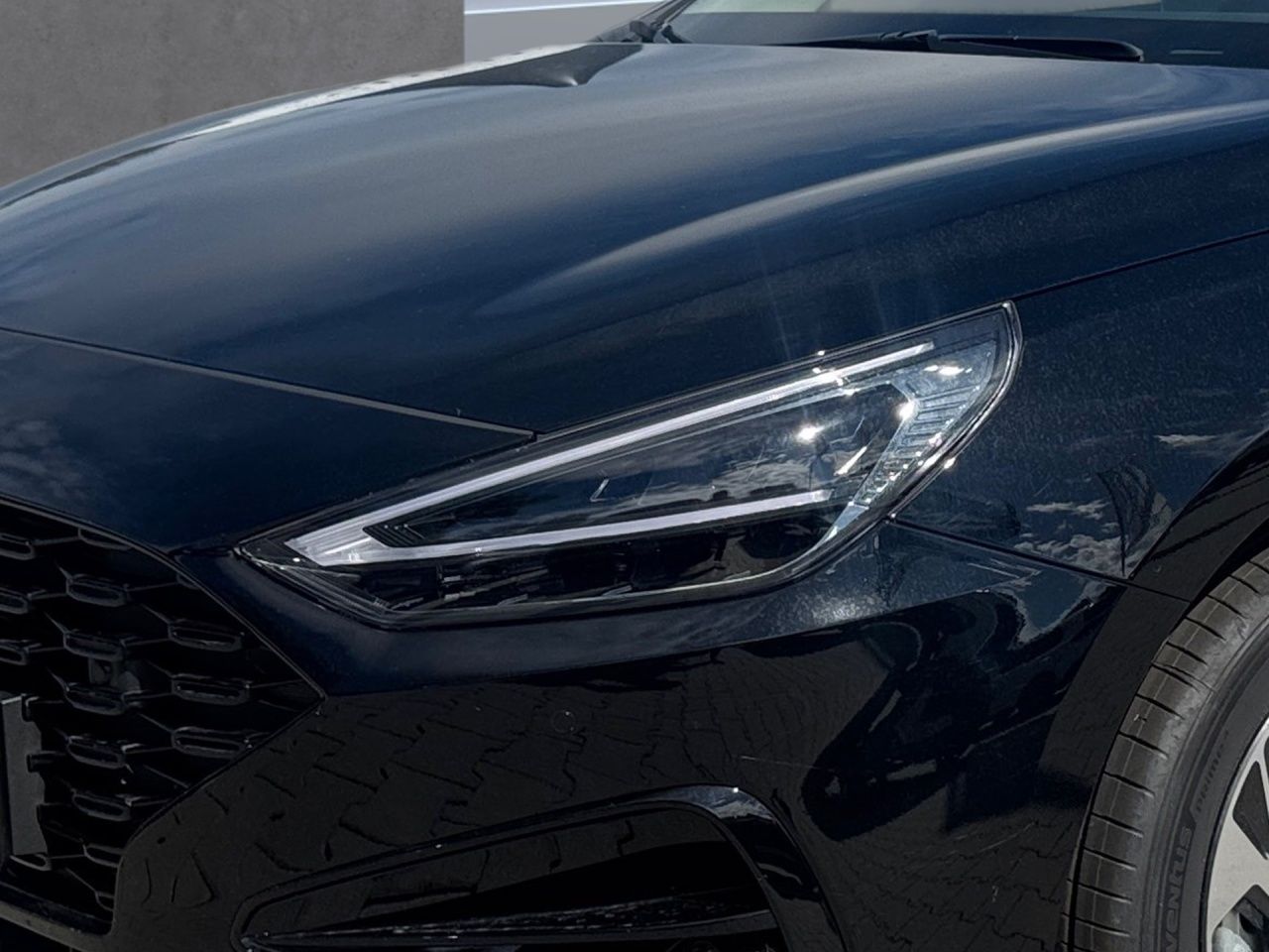 Fahrzeugabbildung Hyundai i30 ADVANTAGE LED*SHZ*LHZ*KAMERA*NAVI*USB*2Z-KL*
