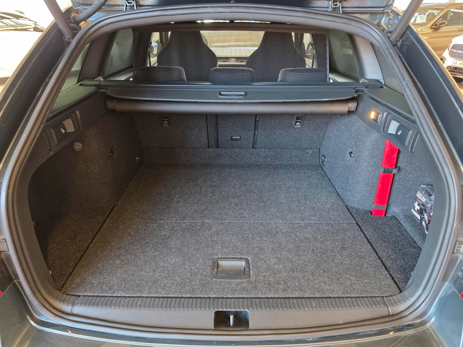 Fahrzeugabbildung SKODA Octavia 2.0 TDI RS 4x4 /1.Hd/LED/Navi/CarPlay
