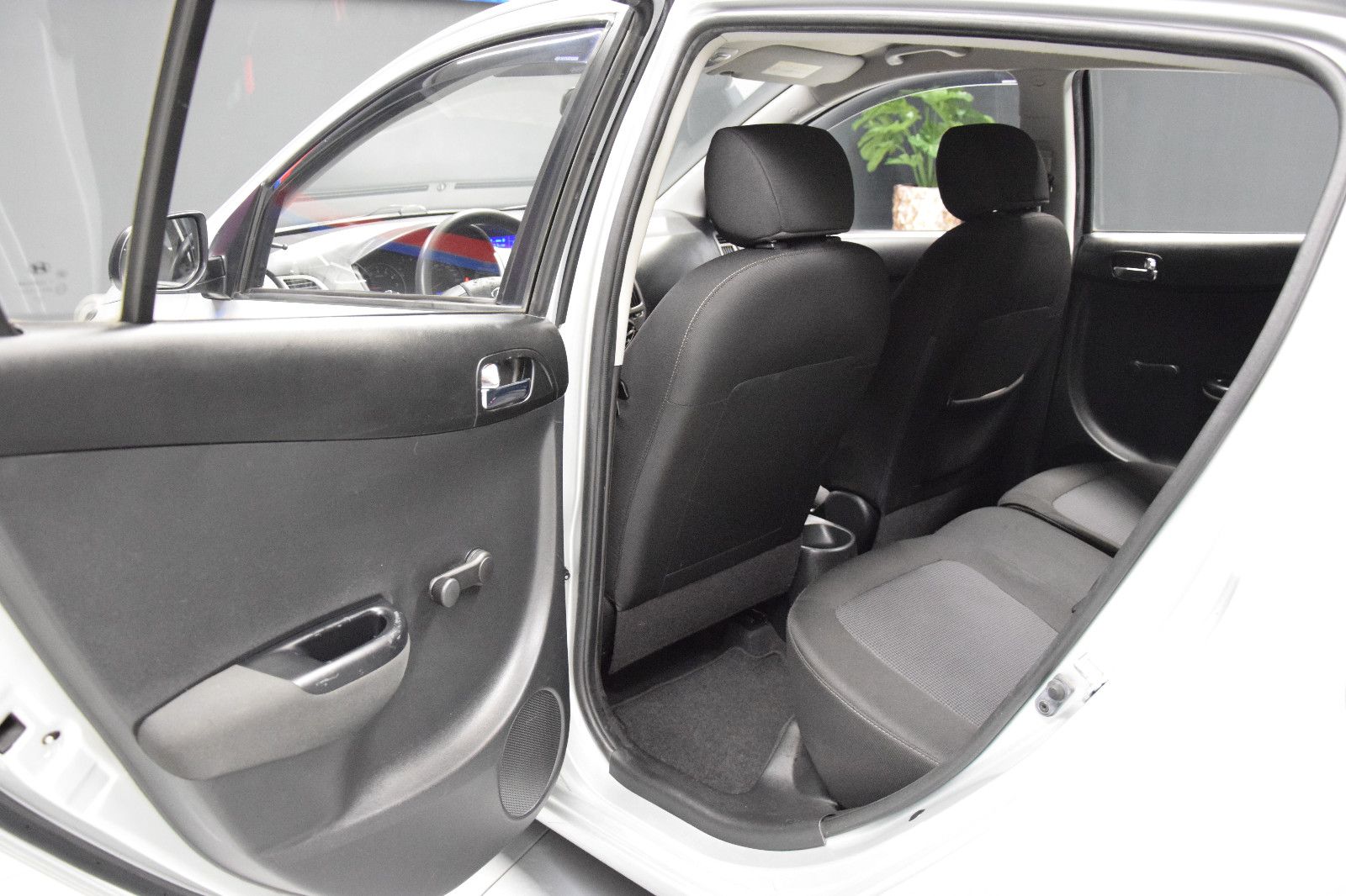 Fahrzeugabbildung Hyundai i20 Edition-Paket Silver Klima 4-Tür el.Fenster