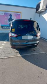 Ford Galaxy 2,0 EcoBlue 140kW Titanium Auto Titanium - Ford Galaxy von privat