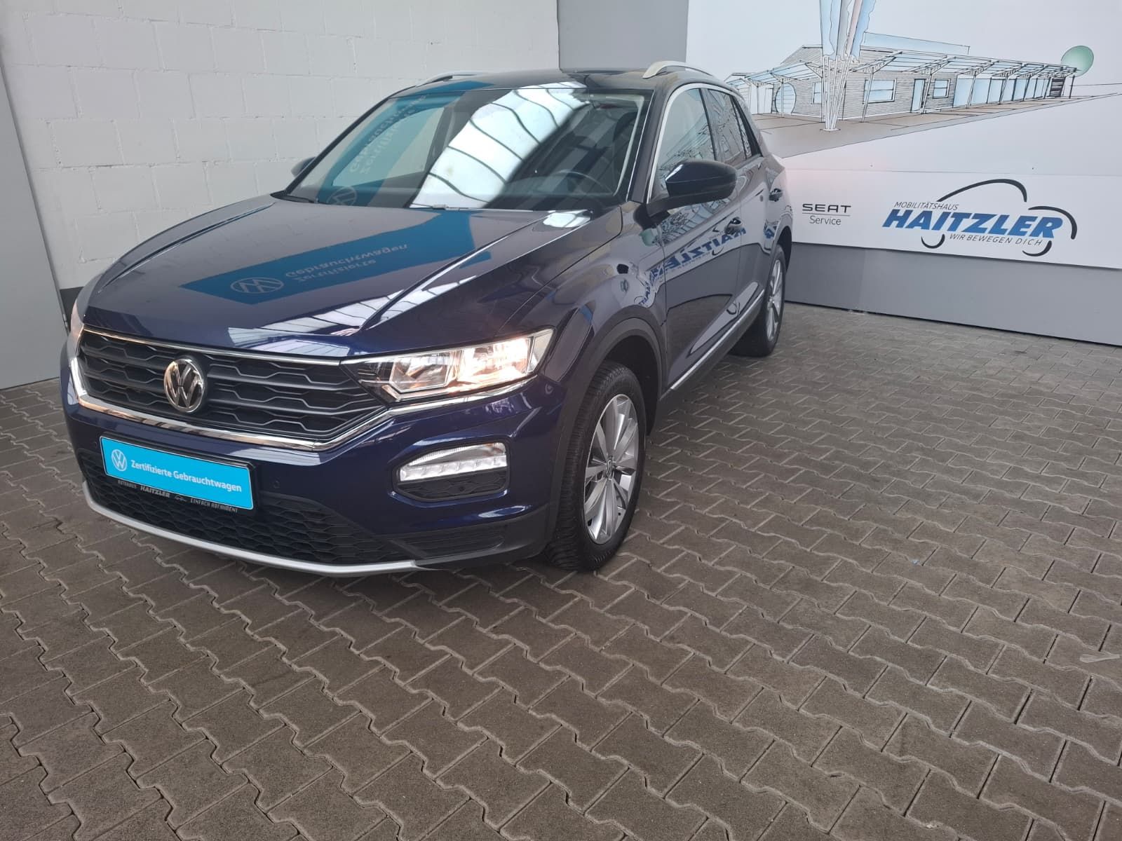 Fahrzeugabbildung Volkswagen T-Roc Style 2.0 TDI 4Motion +AHK+Navi+LaneAssist