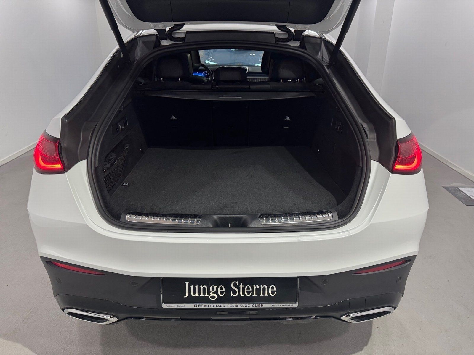 Fahrzeugabbildung Mercedes-Benz GLC 300 d 4M Coupe AMG*Pano*AHK*Burmester*Night*