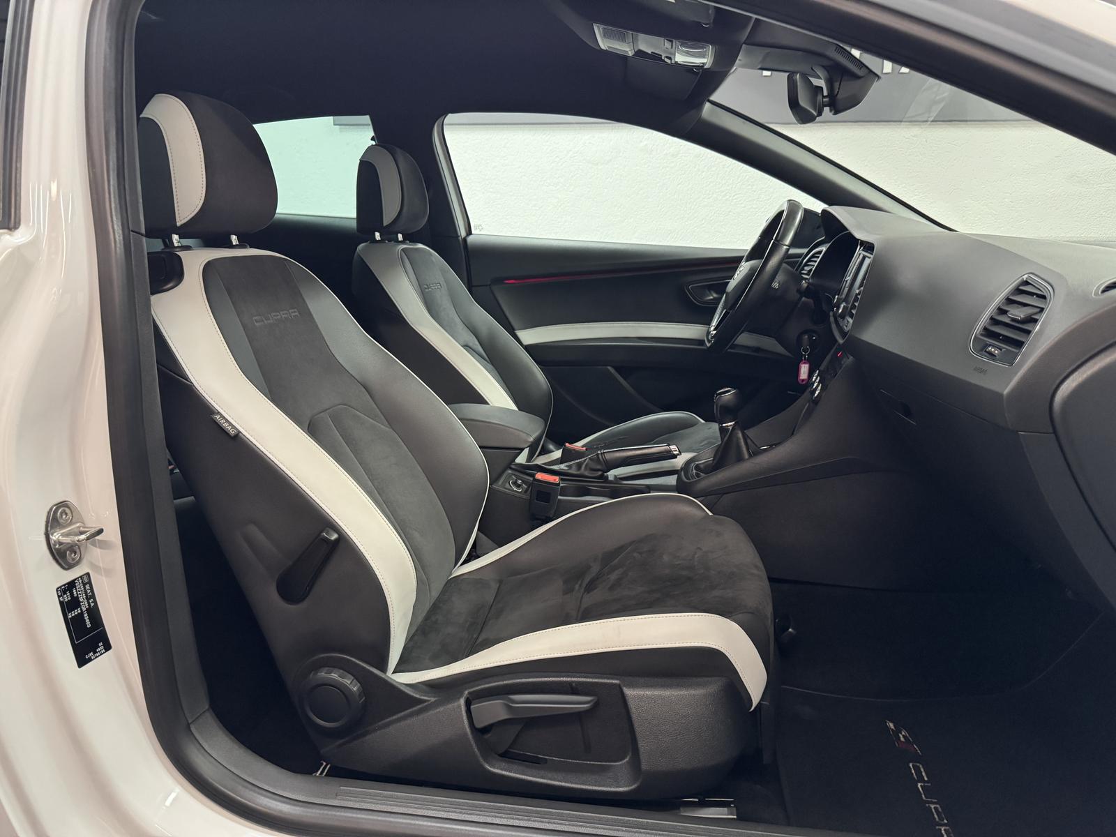 Seat Leon SC Cupra 2.0 TSI 265 ch BVM / Semi-cuir / LED / GPS tactile / Sièges chauffants
