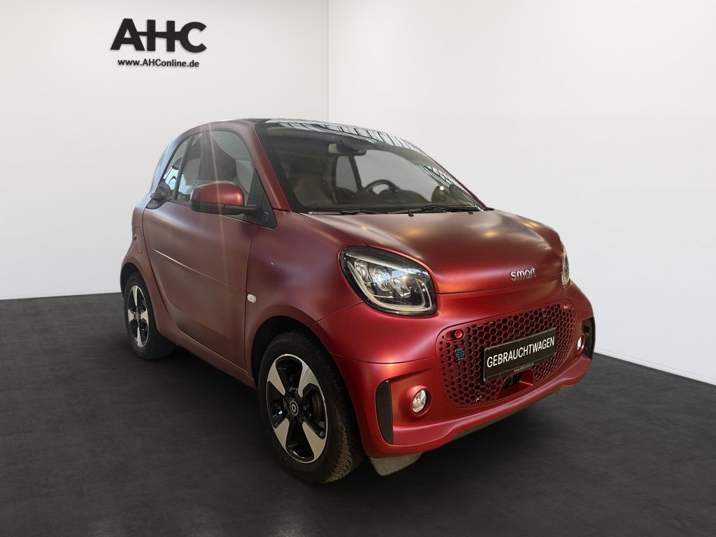 Fahrzeugabbildung Smart EQ ForTwo Exclusiv Pano LED Sound SHZ Navi KAM