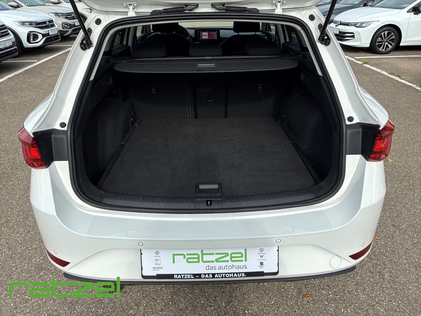 Fahrzeugabbildung SEAT Leon Sportstourer SP Style 2.0 TDI 7-Gang Tiptro