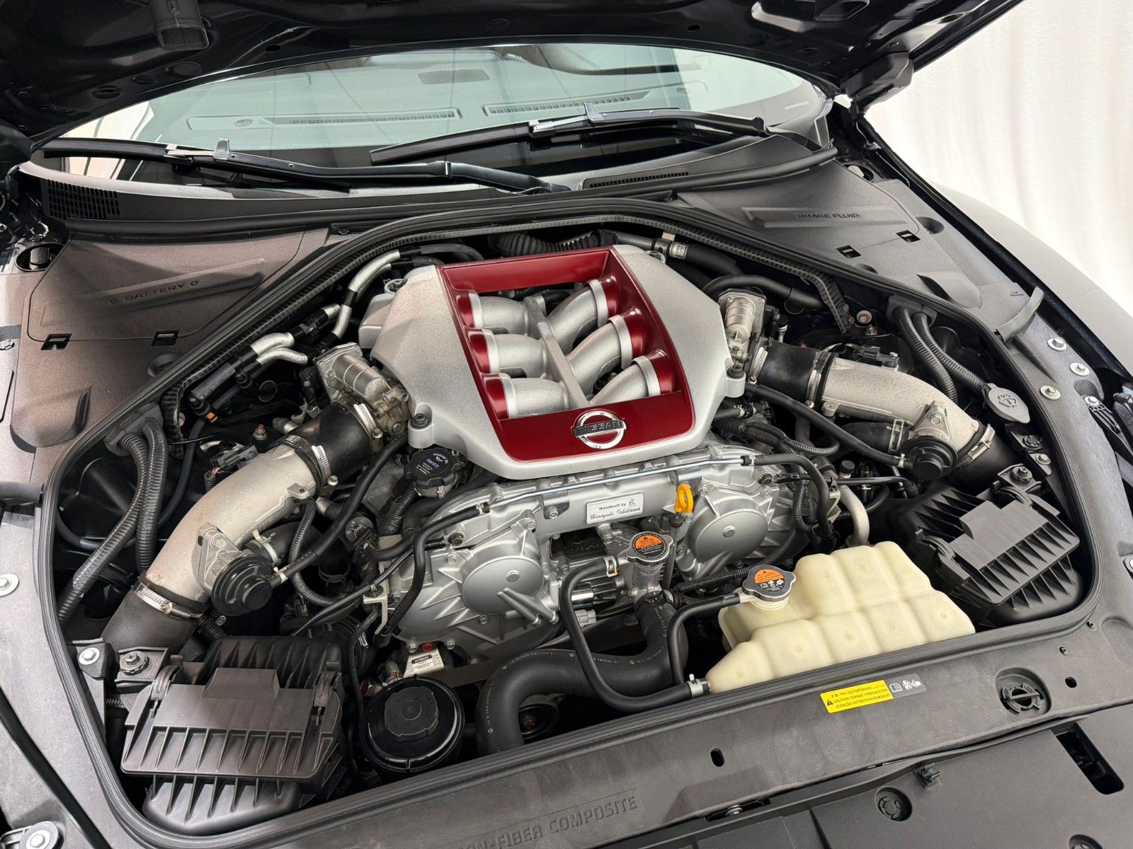 Fahrzeugabbildung Nissan GT-R Prestige Edition / S.heft Nissan Brömmler