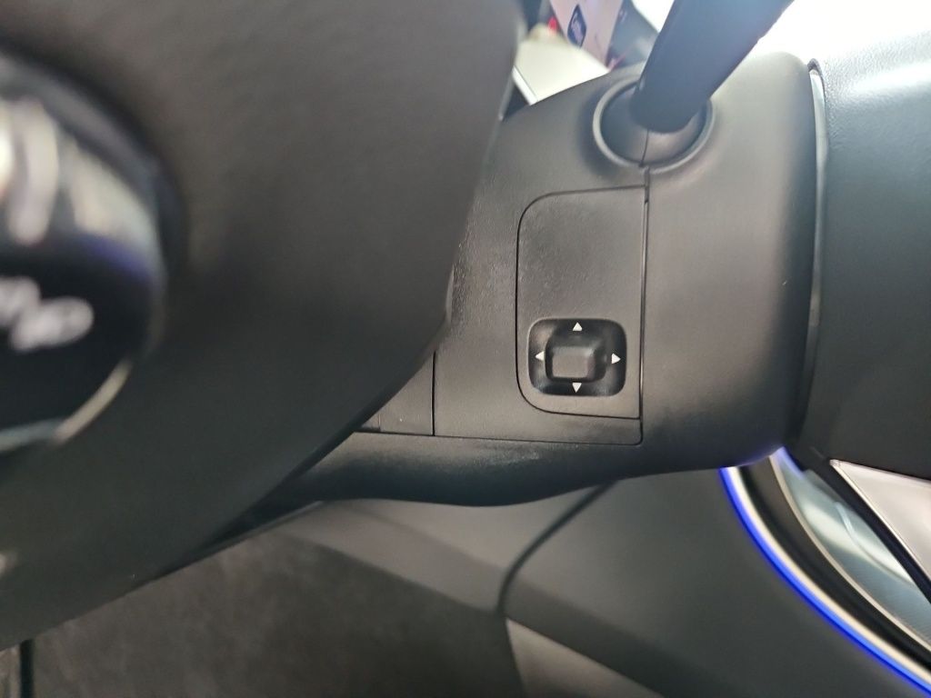 Fahrzeugabbildung Mercedes-Benz GLC 200 4MATIC +360+AHK+Winter+Akustikglas+LED+