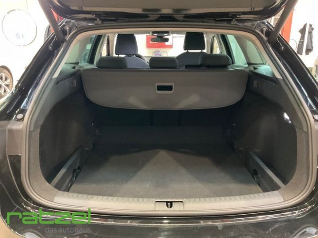 Fahrzeugabbildung SEAT Leon Sportst. Style 1.0 eTSI LED El. Heckklappe