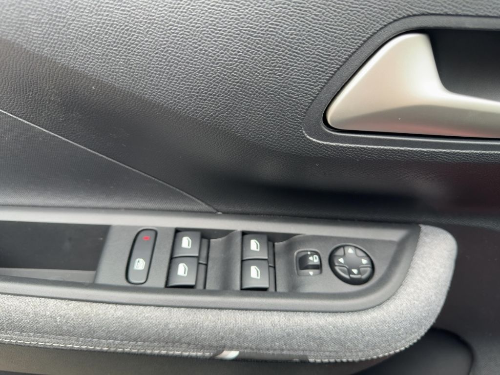 Fahrzeugabbildung Opel Frontera Electric GS LED Navi SHZ PDC Rückfahrka