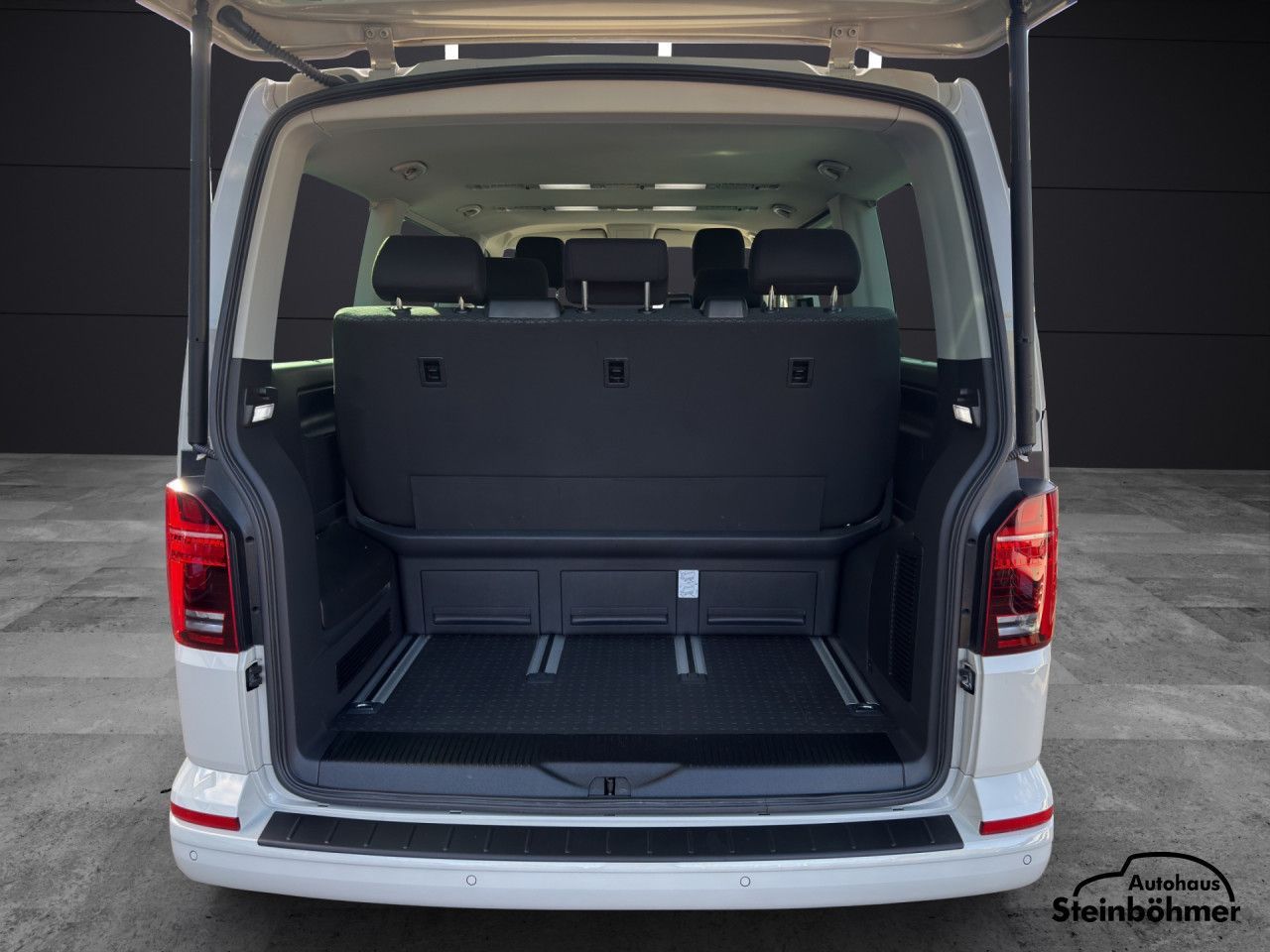Volkswagen T6.1 Multivan 2.0 TDI DSG Navi ACC Kamera AHK foto 6