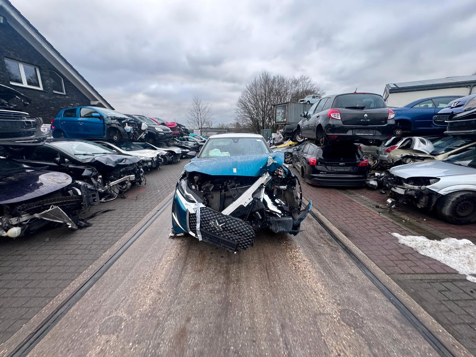 DS Automobiles DS3 DS 3 Crossback Grand Chic