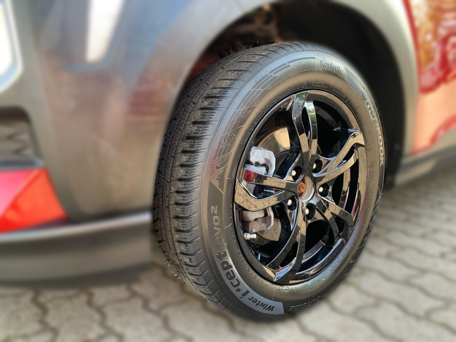 Fahrzeugabbildung Hyundai KONA 1.0 T-GDI Trend AHK Navi 8x bereift