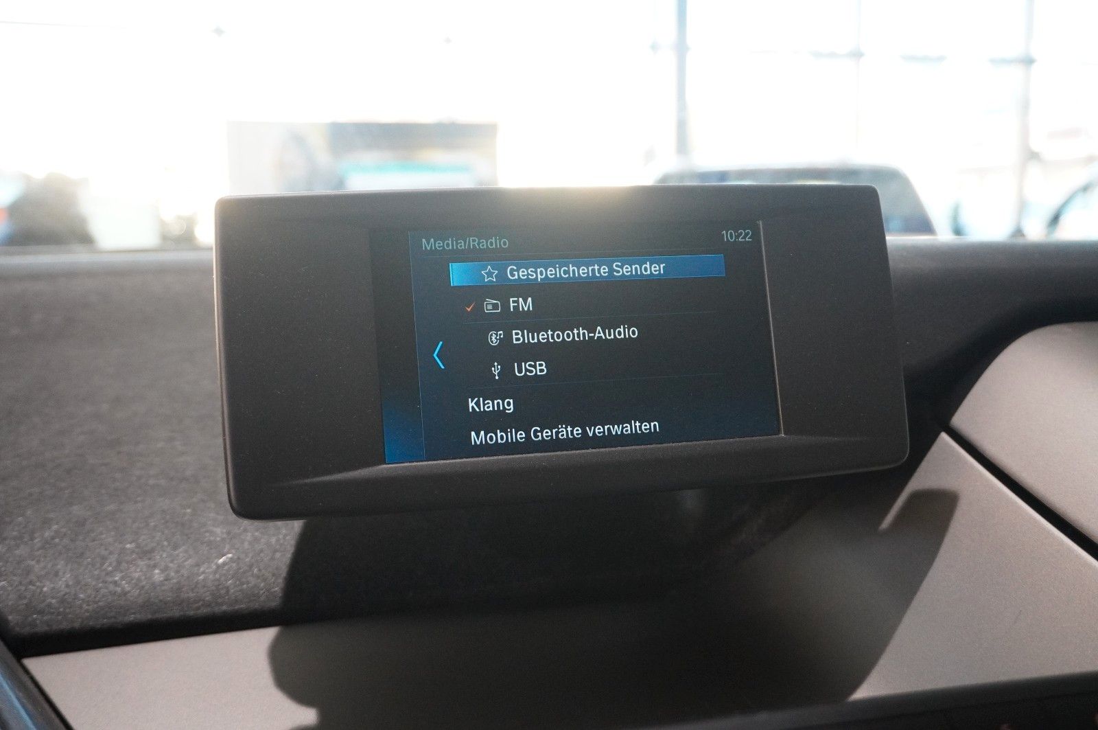 Fahrzeugabbildung BMW i3 120AH NAIVI/SPORT/WÄRMEP./LED/PDC/VIRT./SHZ