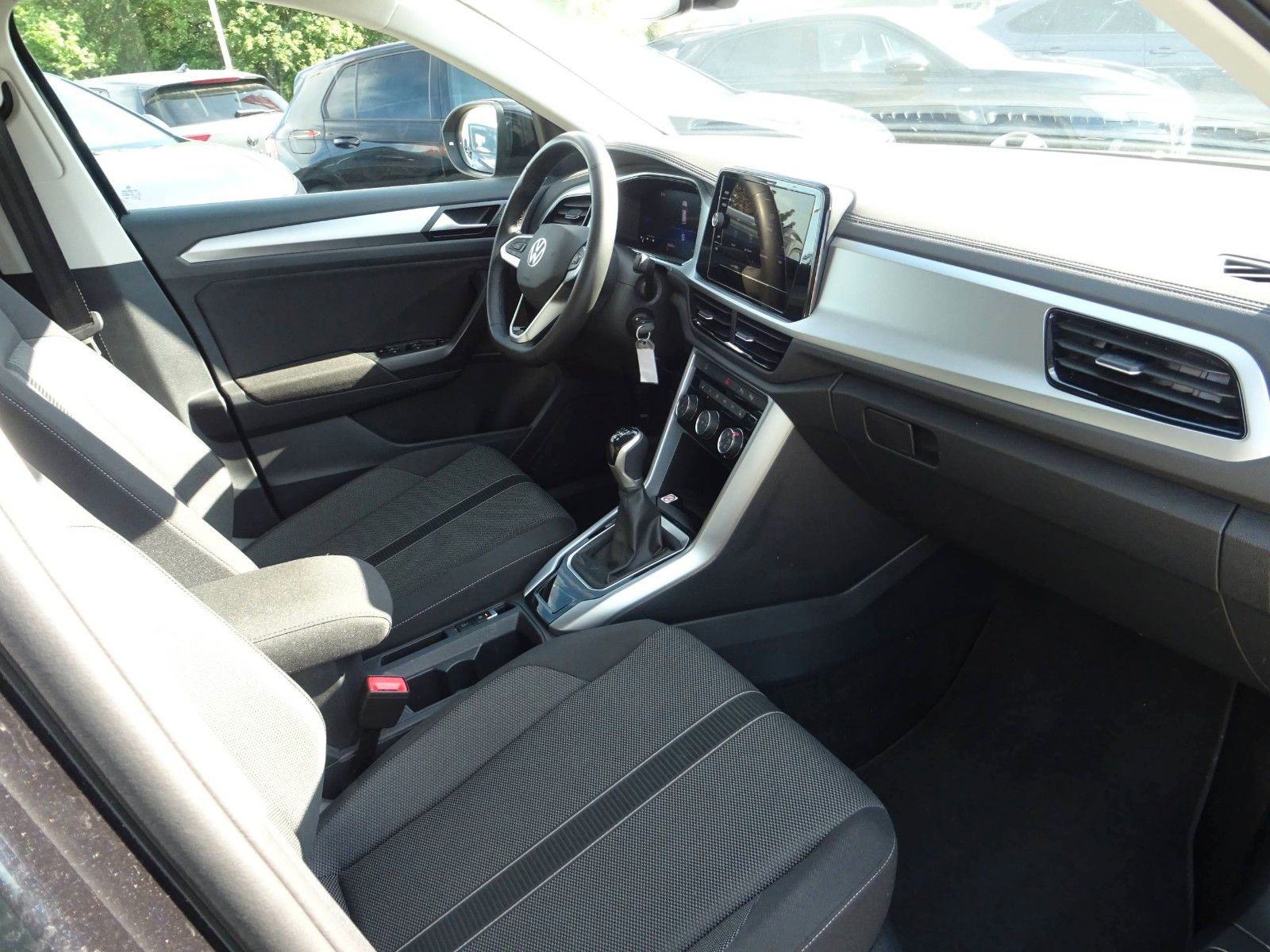 Volkswagen T-Roc 1.0 TSI Life Virt Led Navi/App PDC SHZ foto 20