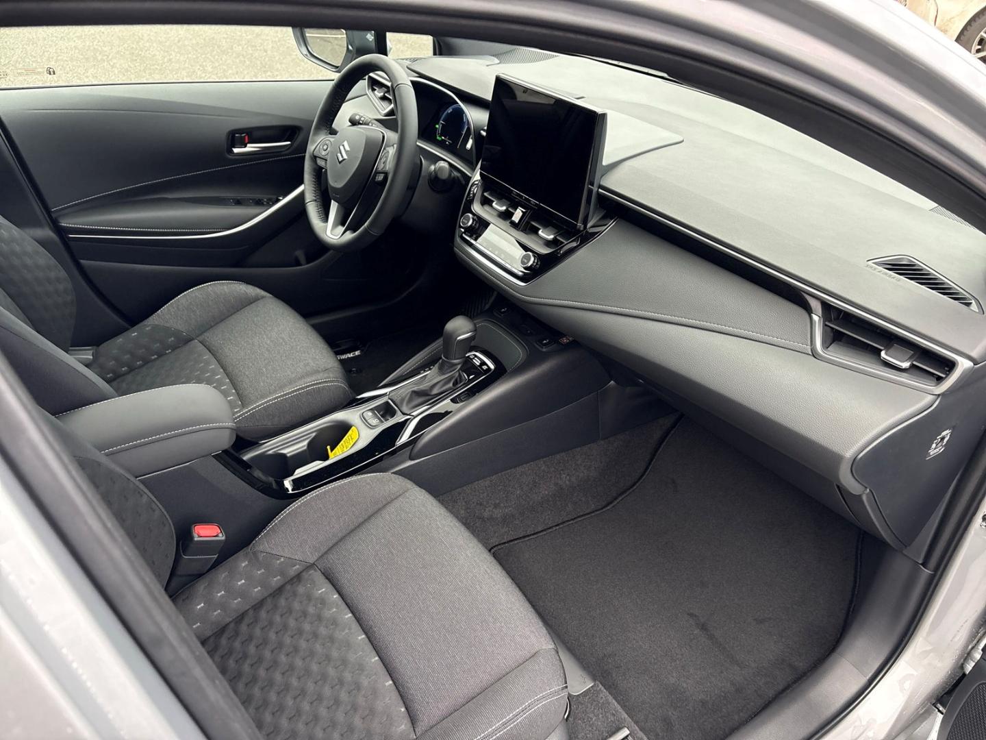 Suzuki Swace 1.8 Hybrid Comfort+ Navi Digitales Cockpit