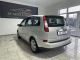 Ford Focus C-MAX Ghia - Ford Focus mit Benzin-Antrieb: Van