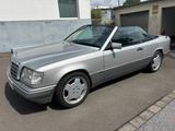 Mercedes-Benz Cabriolet - Mercedes-Benz 220: Roadster